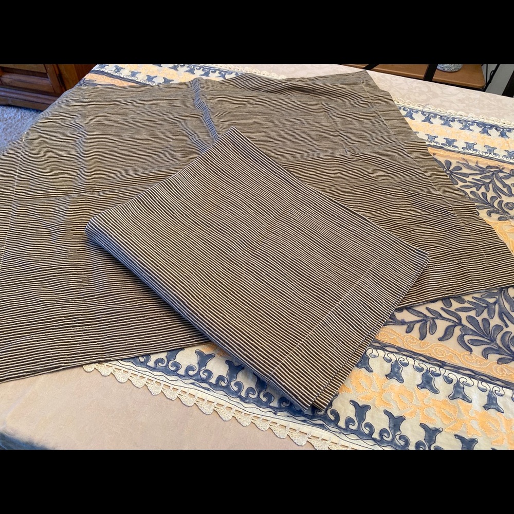 2 Crate & Barrel Belize 20x26 Standard Sham Set